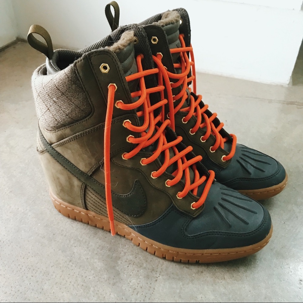 Nike Dunk Sky Hi Sneaker/Duck Boot